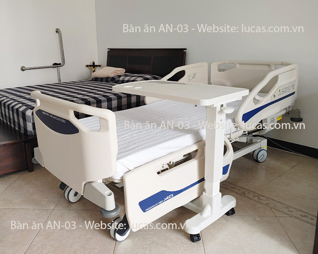 Bàn Ăn Di Động Cho Người Bệnh AN03 43